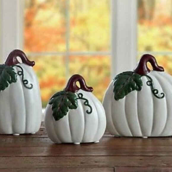 NWT Set of 3 Ceramic Pumpkins - Picture 1 of 2